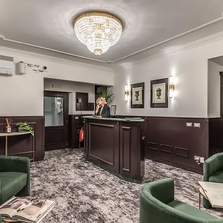 Antica Residenza Del Corso בית הארחה 4*