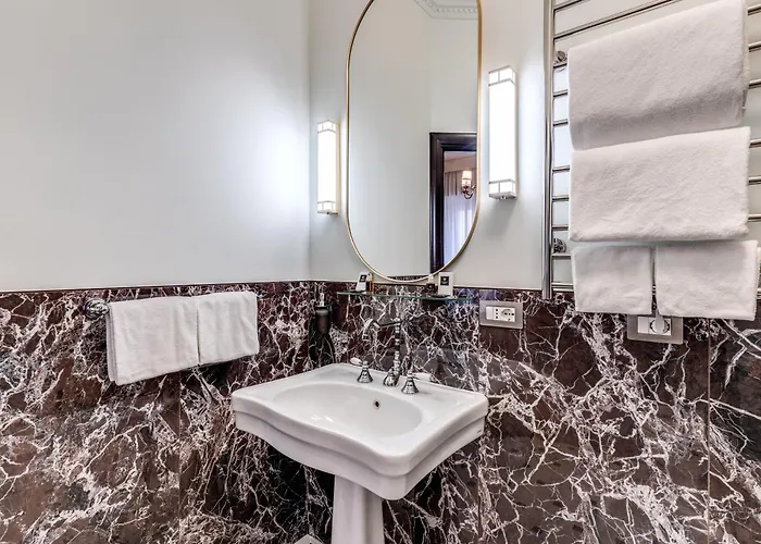 بيت ضيافة Antica Residenza Del Corso 4*